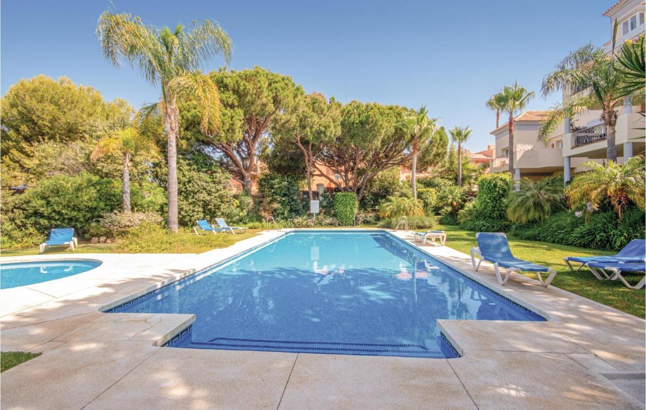 Beautiful Apartment In Marbella-Cabopino With 2 Bedrooms, Wifi And Outdoor Swimming Pool Luaran gambar