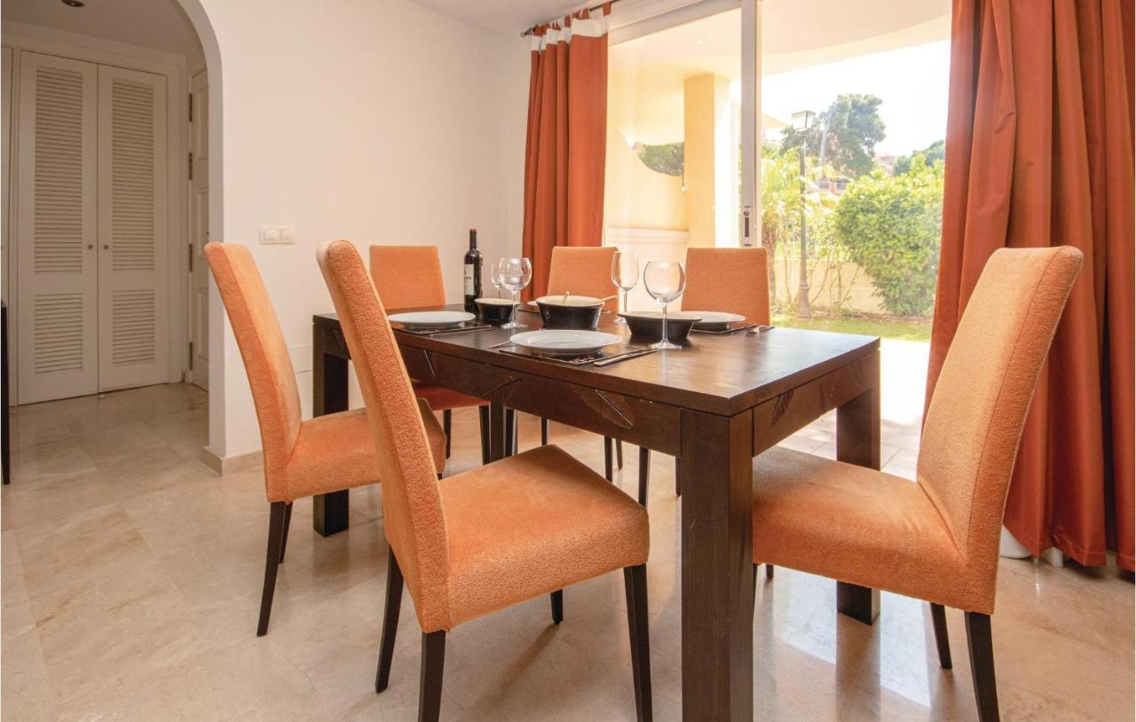 Beautiful Apartment In Marbella-Cabopino With 2 Bedrooms, Wifi And Outdoor Swimming Pool Luaran gambar