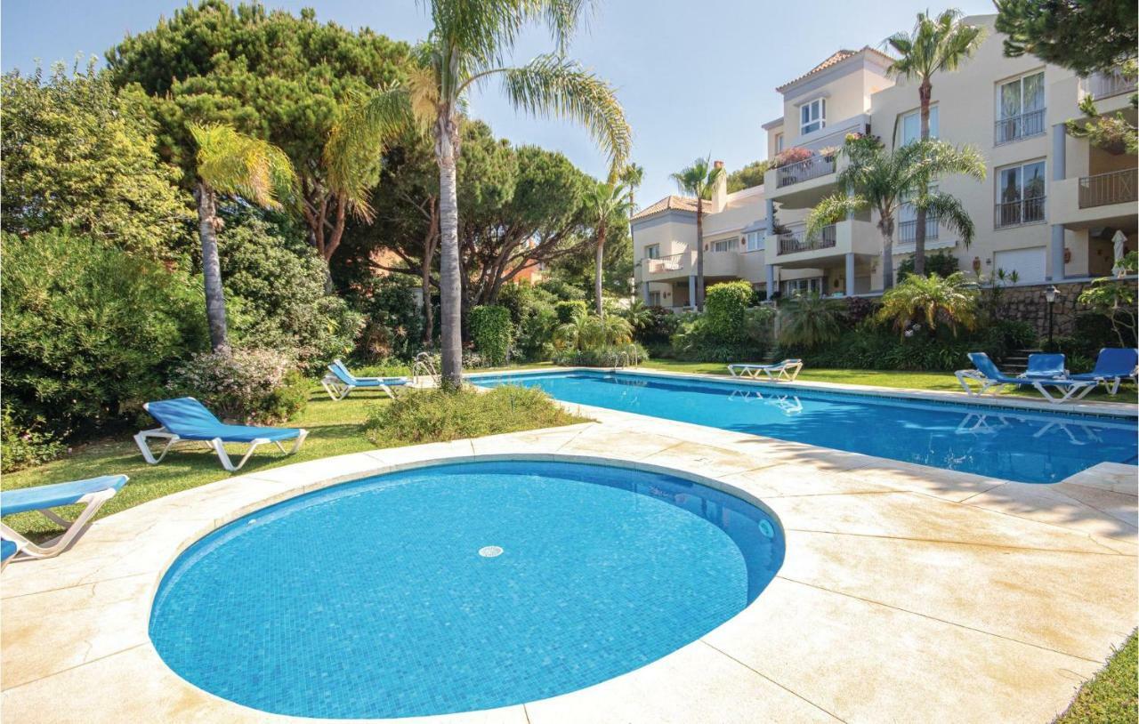 Beautiful Apartment In Marbella-Cabopino With 2 Bedrooms, Wifi And Outdoor Swimming Pool Luaran gambar